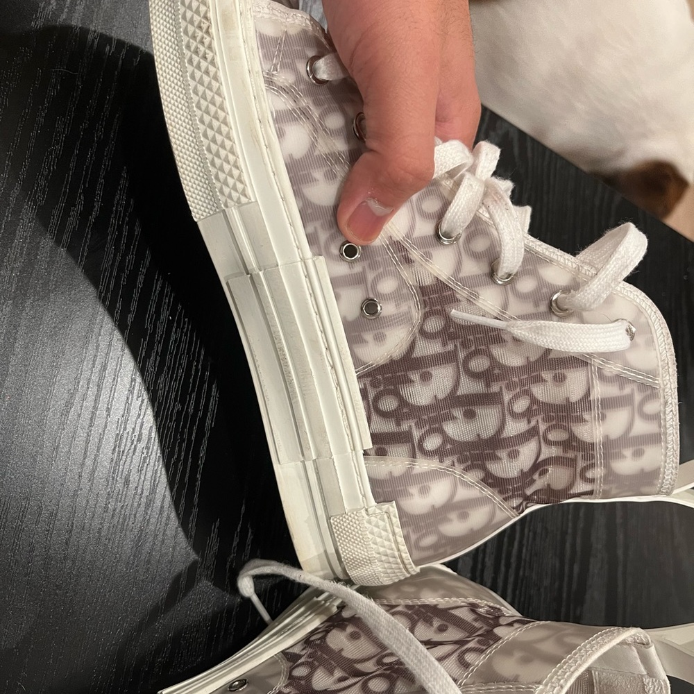 Dior b23